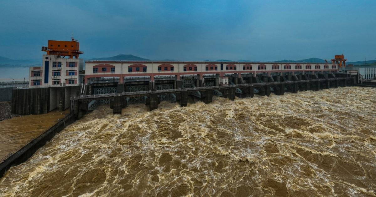 تبت اور انڈیا سے گزرنے والے دریا پر چین کے میگا ڈیم کی تعمیر شروع