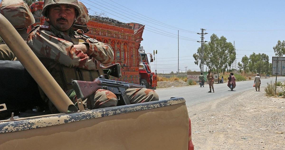 ملاکنڈ، قلات میں فورسز کی کارروائیاں، 13 انڈین حمایت یافتہ عسکریت پسند مارے گئے: فوج