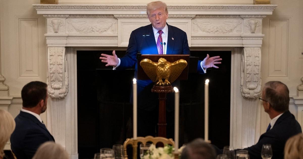 پاکستان انڈیا کشیدگی کے دوران پانچ طیارے مار گرائے گئے: صدر ٹرمپ