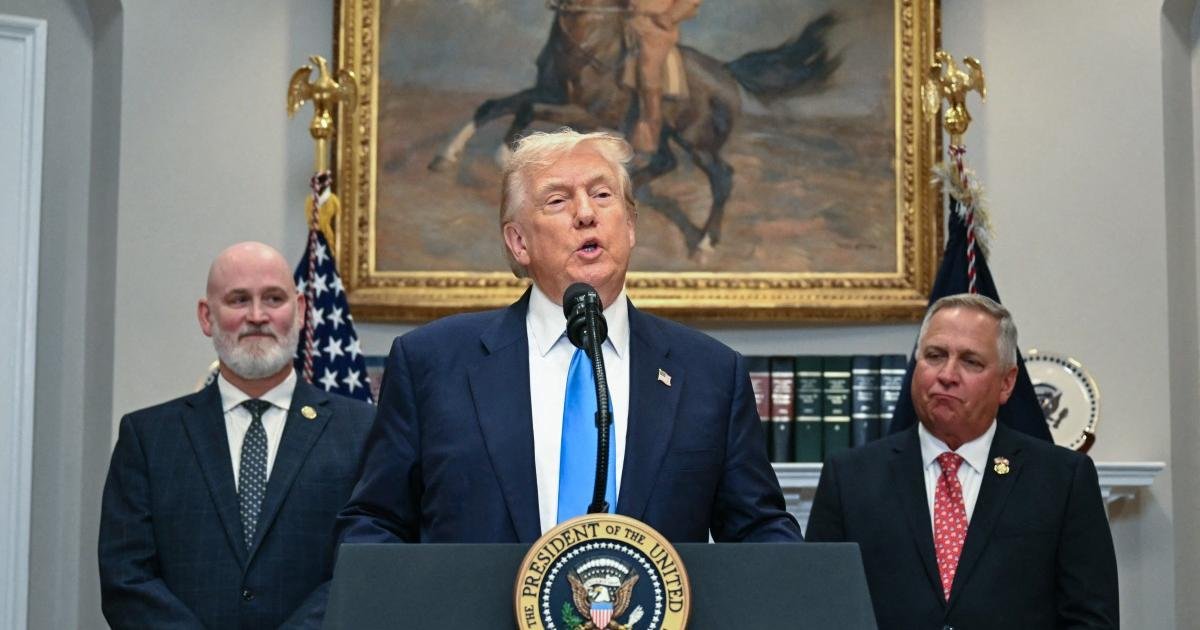 ڈونلڈ ٹرمپ نے امریکہ اور پاکستان کے درمیان تجارتی معاہدے کا اعلان کر دیا