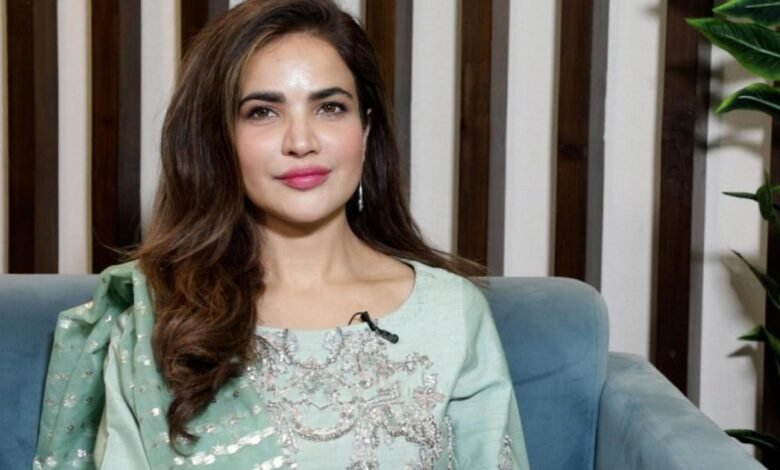 ڈیفنس کراچی: فلیٹ سے اداکارہ حمیرا اصغر کی کئی روز پرانی لاش برآمد: پولیس/ اردو ورثہ ڈیفنس کراچی: فلیٹ سے اداکارہ حمیرا اصغر کی کئی روز پرانی لاش برآمد: پولیس/ اردو ورثہ