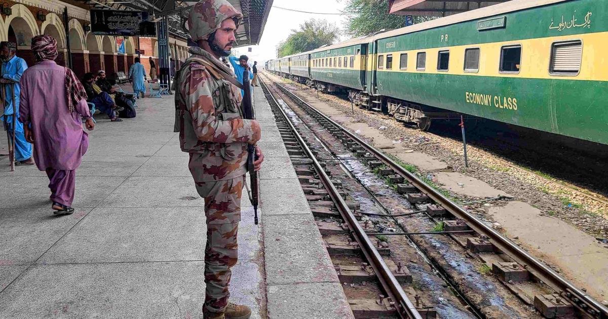 بلوچستان میں چار دن کے لیے ٹرین سروسز معطل: رپورٹ