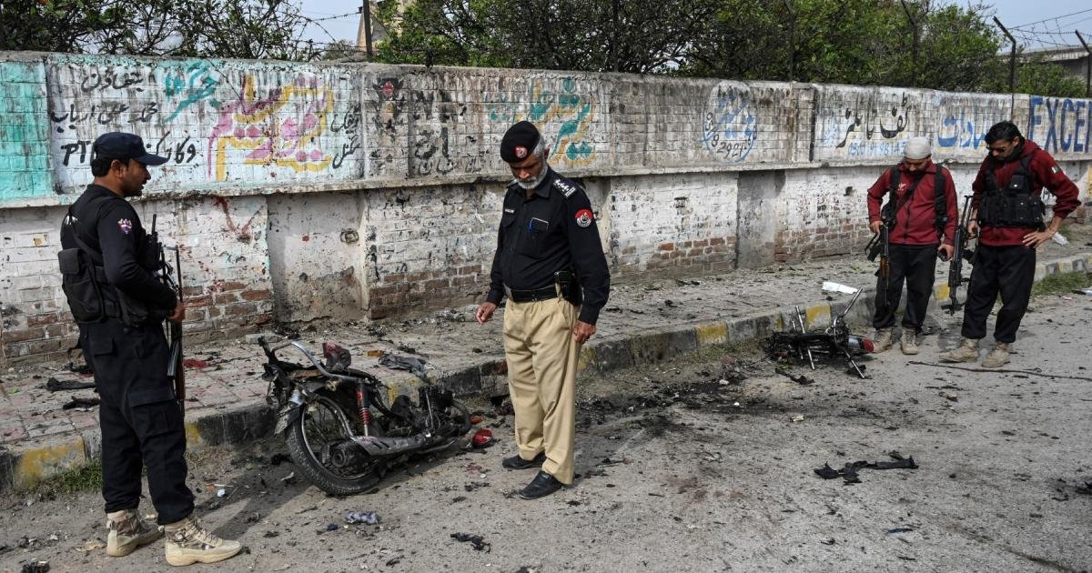 خیبر پختونخوا: شدت پسندوں کے مختلف حملوں میں پانچ اہلکاروں کی موت: پولیس