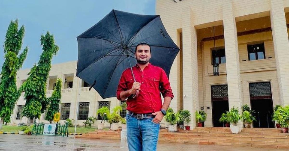 ڈان نیوز کے صحافی خاور حسین کی لاش گاڑی سے برآمد: سانگھڑ پولیس