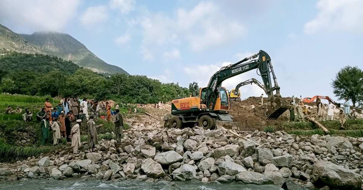 گلگت بلتستان: پہاڑی تودے سے بننے والی جھیل ٹوٹنے سے ’تباہ کن‘ سیلاب کا خدشہ