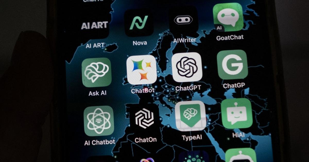 اے آئی ایپس کے صارفین ایک ارب سے زائد، چیٹ جی پی ٹی نے ایکس کو پیچھے چھوڑ دیا