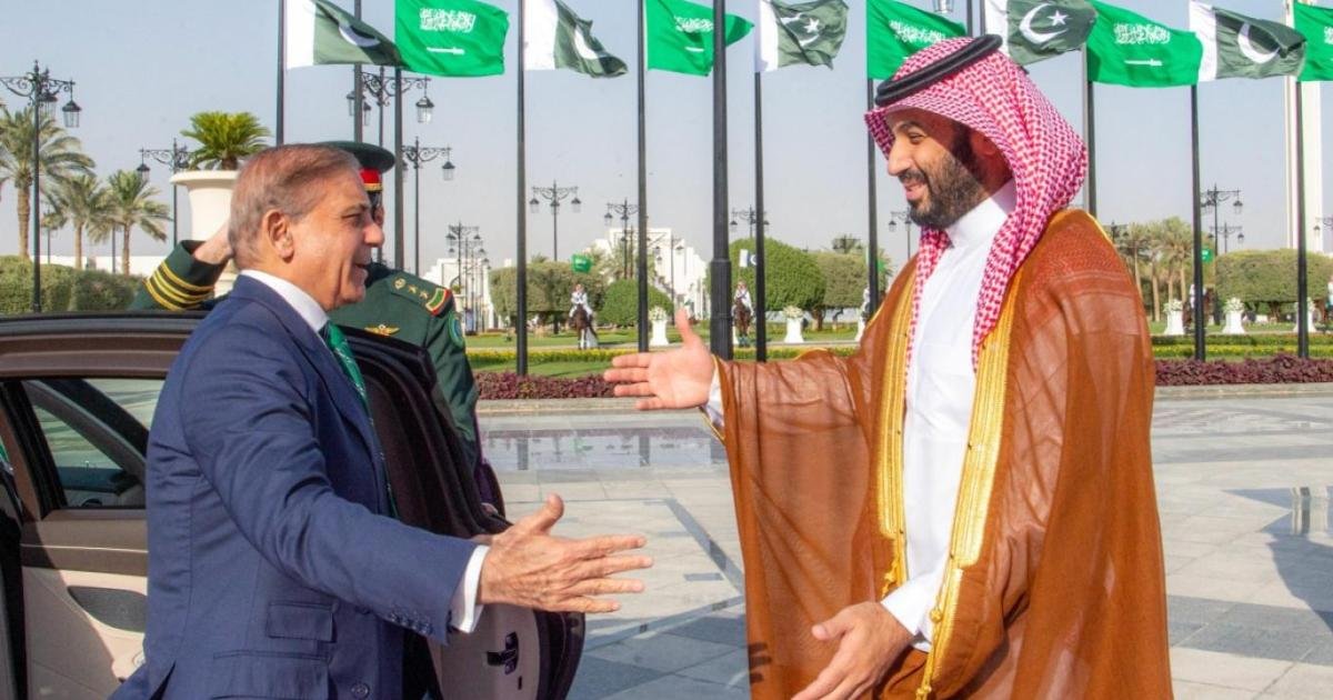 شہباز شریف فیوچر انویسٹمنٹ انیشی ایٹیو میں شرکت کے لیے آج سعودی عرب جائیں گے