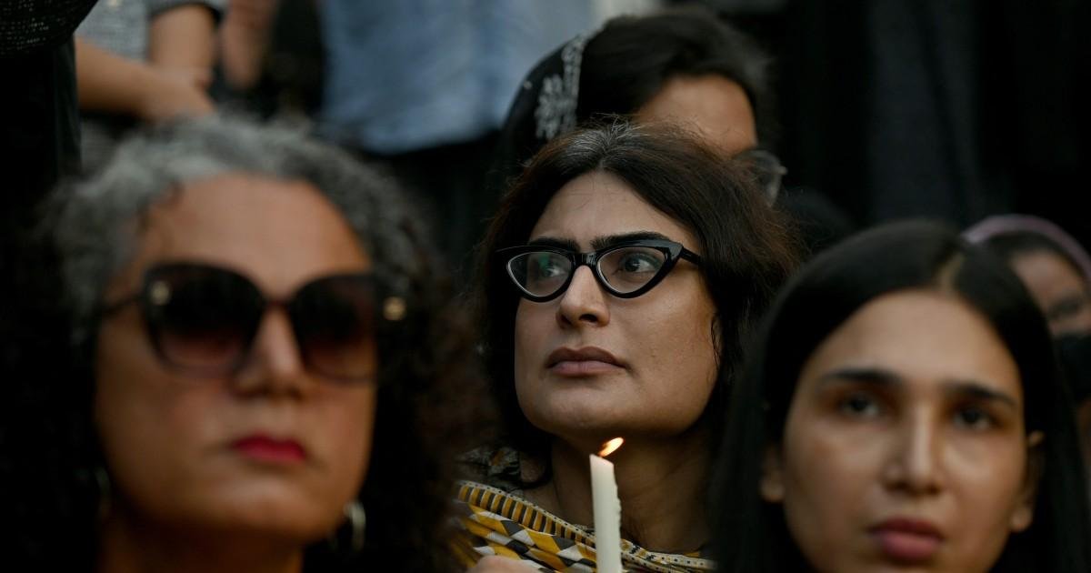 پاکستان میں ٹرانس جینڈرز کے لیے صنفی ہم آہنگی کی محفوظ سرجری مشکل مرحلہ