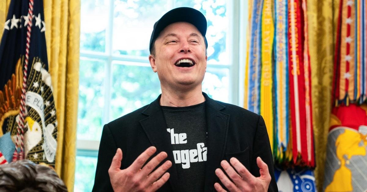 کیا مسک واقعی ایک کھرب ڈالر کی حیثیت رکھتے ہیں؟